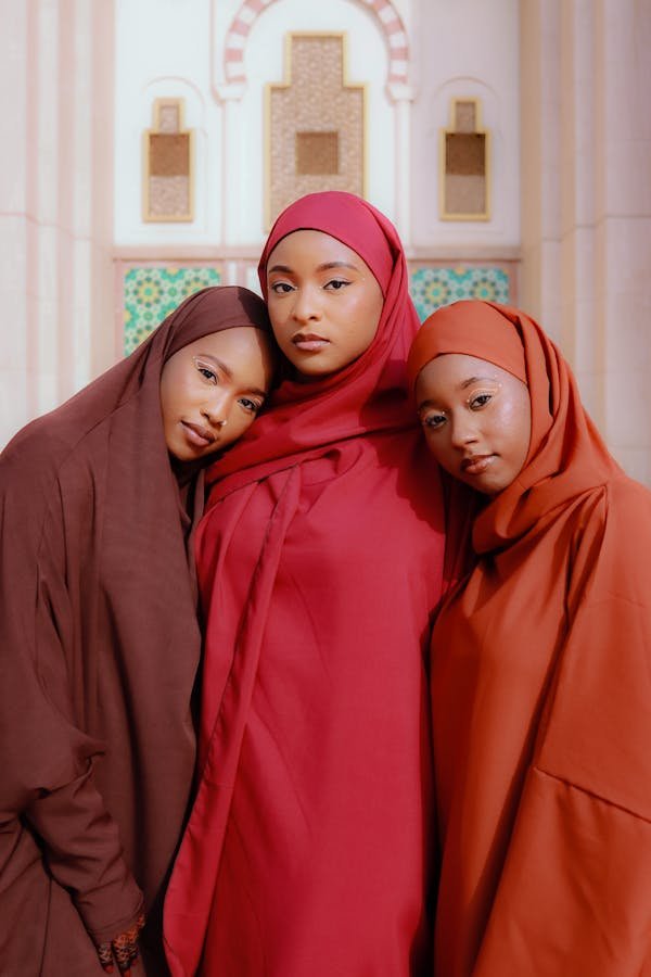 Qamis et cadeaux islamiques personnalisés : l'élégance à portée de main